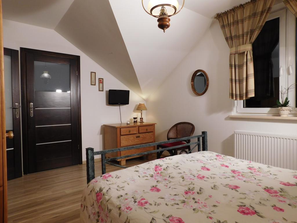 Agroturystyka Pod Czarna Sosna Bialy Lug Bagian luar foto