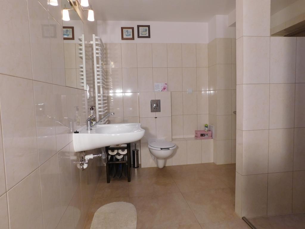Agroturystyka Pod Czarna Sosna Bialy Lug Bagian luar foto